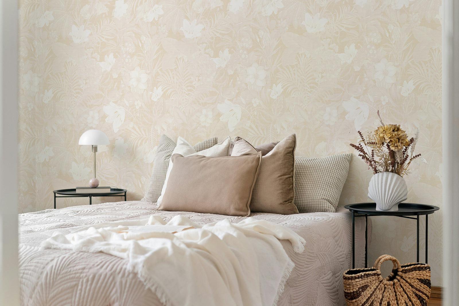 Flower Dance: Linen