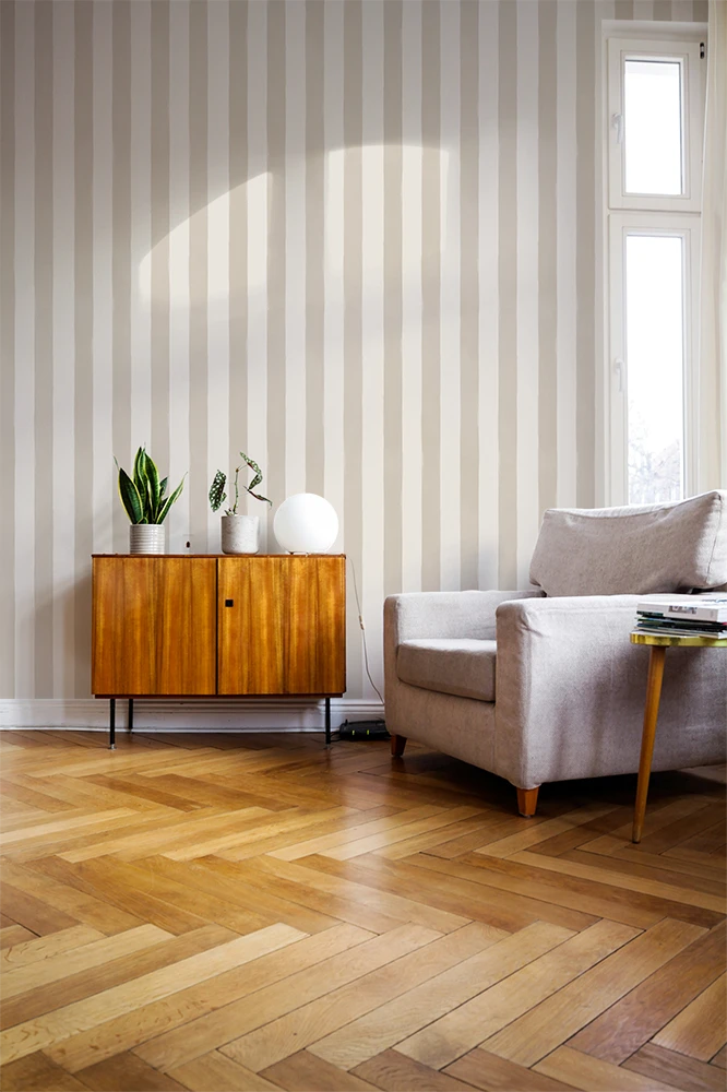 Brush Stripe: Greige
